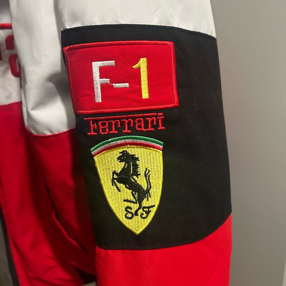 Ferrari F1 Racing Jacket - Picture 3 of 4